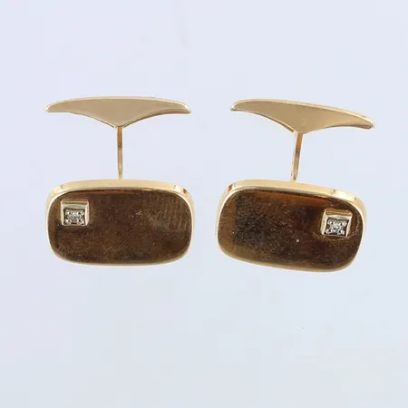 Kalvosinnapit timanteilla 2xn.0.005ct, mitat 19-14mm, 585br,  Paino: 4,7 g