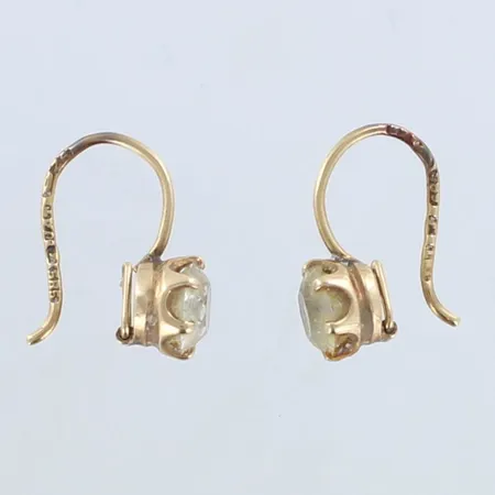 Kivikorvakorut, korkeus 16mm, 585br,  Paino: 1,7 g