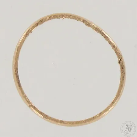 Viallinen sormus, 585,  Paino: 2,8 g