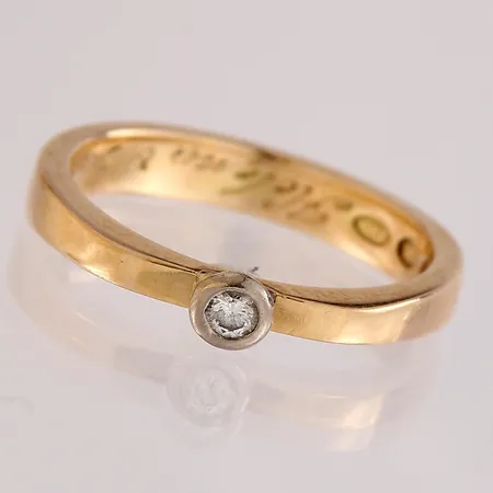 Timanttisormus 1xn0.04ct, kaiverrettu, koko 17, 585,  Paino: 3,8 g