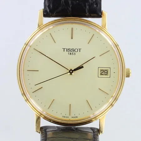 Kultarannekello tissot, quartz, swiss made, kaiverrettu, nahkaranneke, rungon Ø34mm, rannekkeen pituus 185-220mm, patteri loppu, 585br,  Paino: 30,6 g