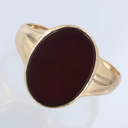 Kivisormus, kaiverrettu, koko 23, 585br,  Paino: 5,9 g