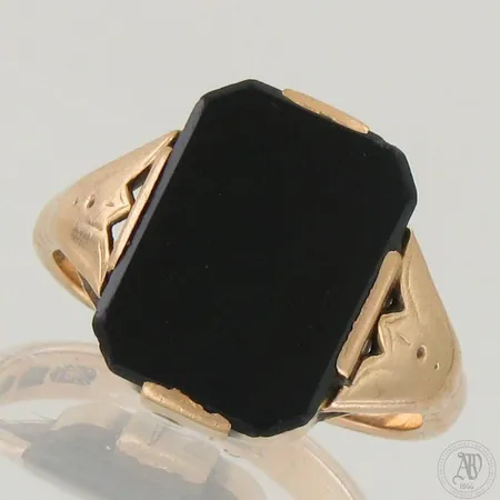 Viallinen kivisormus, 585br,  Paino: 8,9 g