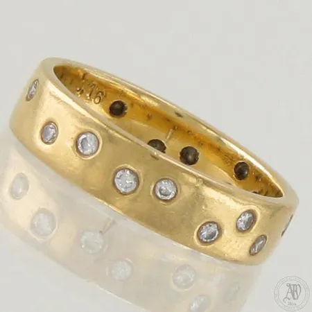Timanttisormus 16xn.0.01ct, käytön jälkiä, koko 15½, 750,  Paino: 3,7 g