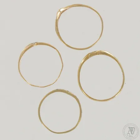 Neljä viallista timanttisormusta 5xn.0.005ct, 585br,  Paino: 4 g