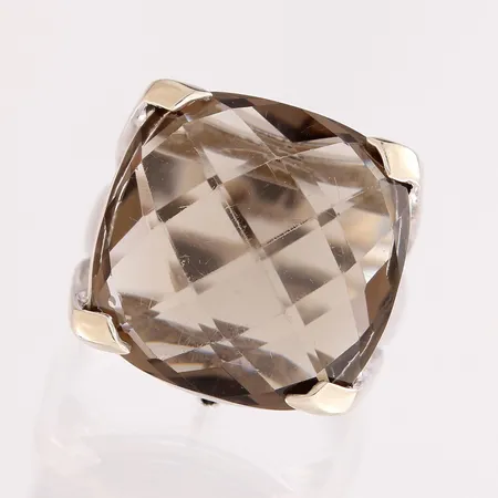 Kivisormus, kivessä pientä kulumaa, kiven Ø 18mm, koko 17½, 750br,  Paino: 9,1 g