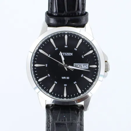 Teräsrannekello Citizen WR50, quartz; paristo loppunut, rungon Ø 41mm, rannekkeen pituus 175-225mm, lasissa naarmuja
