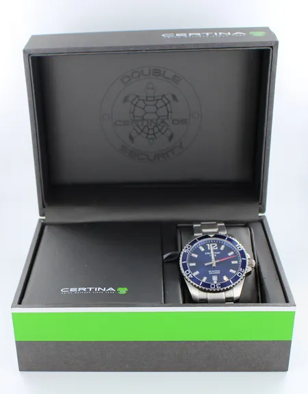 Terärannekello, Certina DS Action, 200m/660ft, Swiss made, quartz, rungon Ø 40mm, rannekkeen pituus 185mm, pientä käytön jälkeä, patteri loppunut, laatikko ja jatkopalat