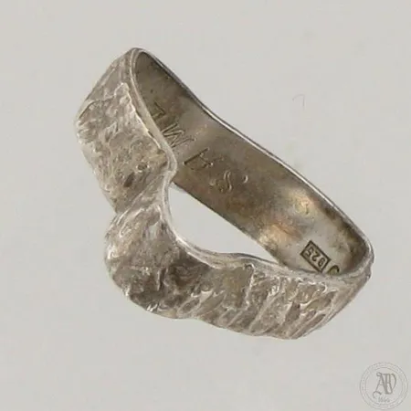 Viallinen sormus, 925,  Paino: 3,7 g