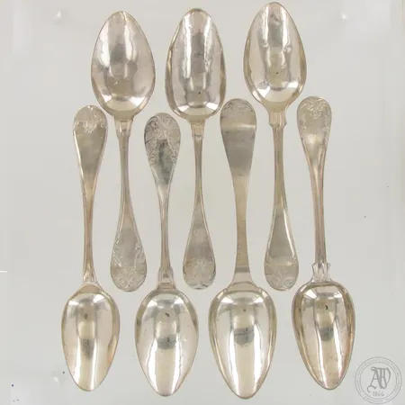 Seitsemän ruokalusikkaa, pituus 170-190mm, valmistettu 1833 - 1898, Ruotsi, 925,  Paino: 238 g