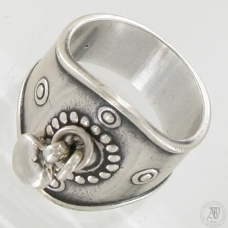 Sydänsormus, Kalevala Koru, koko 16¾, 925,  Paino: 8,2 g