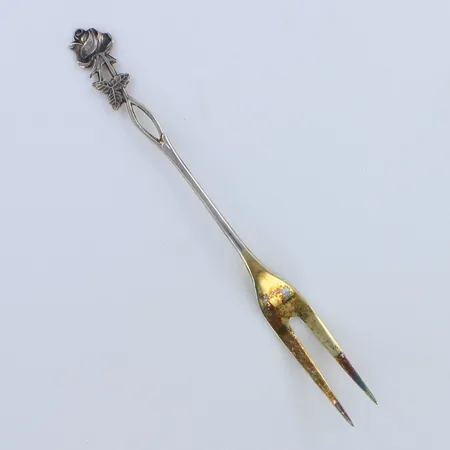 Leikkelehaarukka, ruusu, kaiverrettu, pituus 140mm, 813,  Paino: 11,1 g