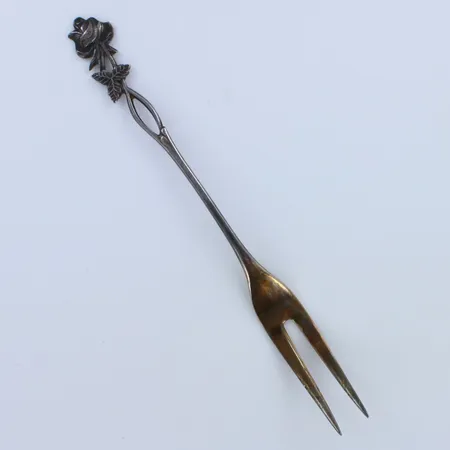Leikkelehaarukka, ruusu, kaiverrettu, pituus 140mm, 830h,  Paino: 10,8 g