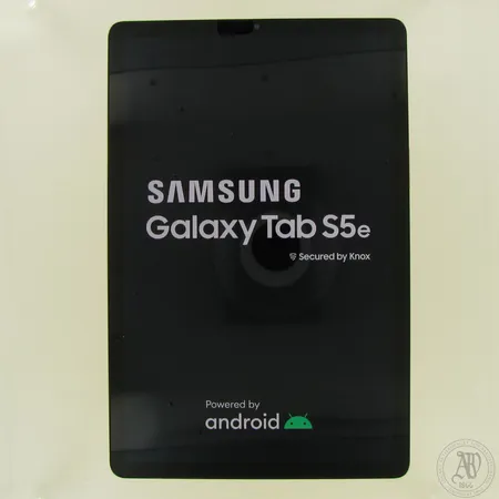Samsung Galaxy Tab S5e 10.5 4G, laatikko, laturi ja ostokuitti
