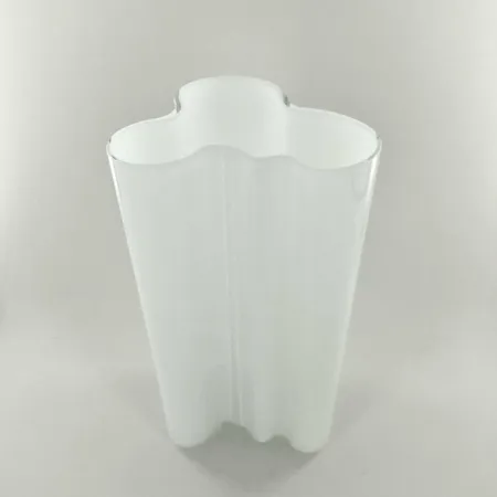 Aalto-maljakko, Iittala, korkeus 200mm, valkoinen