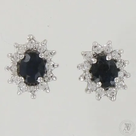 Kivikorvakorut, korkeus 9mm, 925br,  Paino: 2,1 g