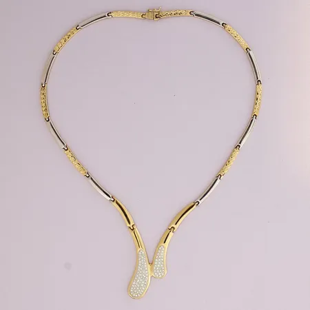 Kivikaulakoru, pituus 40cm, 750br kelta- ja valkokulta, Paino: 16,2 g