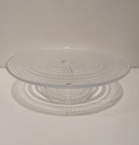 Kakkuvati Iittala Kastehelmi, Ø 31,5cm, kirkas Lähetetään postipakettina.