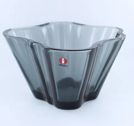 Kulho Iittala, Alvar Aalto, 75mm, harmaa Lähetetään postipakettina.
