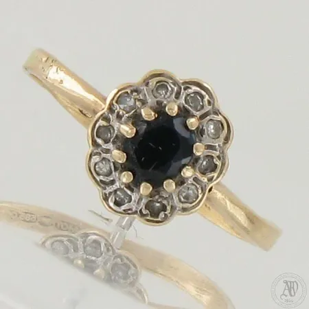 Viallinen Sinisafiirisormus timenteilla 10xn.0.005ct, 585br,  Paino: 1,8 g