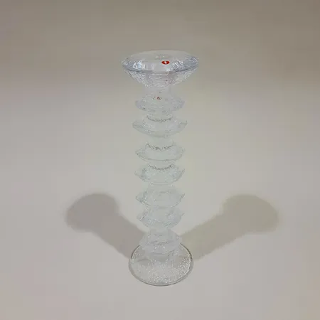 Kynttilänjalka Iittala, Festivo, design Timo Sarpaneva, korkeus 280mm Lähetetään postipakettina.