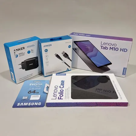 Android tabletti, Lenovo Tab M10, 10,1" näyttö, sisäinen muisti 32Gt, mukana muistikortti Samsung EVO Plus 64Gt, Anker 24W laturi ja johto, suojakotelo, laatikoissa Lähetetään postipakettina.