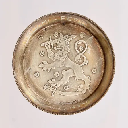 Aluslautanen, kaiverrettu, Ø 73mm, 813,  Paino: 17,1 g