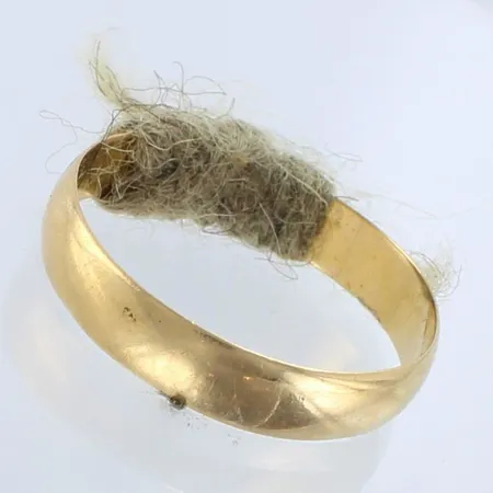 Sileä sormus, koko 22¼, 750br,  Paino: 3,6 g