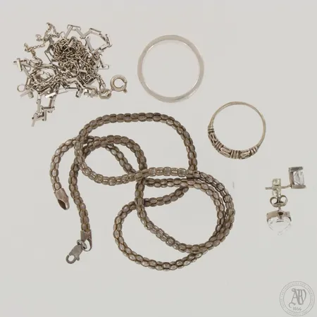 Viallisia koruja, 800-925,  Paino: 24,7 g