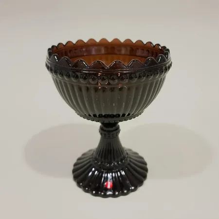 Mariskooli, Iittala, korkeus 155mm, luumu Lähetetään postipakettina.