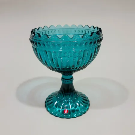Mariskooli, Iittala, korkeus 155mm, smaragdi Lähetetään postipakettina.