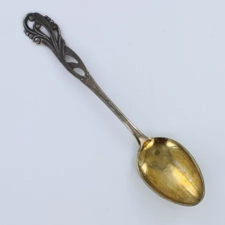 Kahvilusikka, kaiverrettu, pituus 114mm, 813h,  Paino: 9,4 g