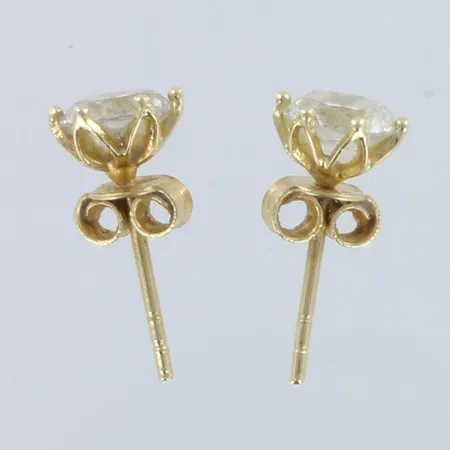 Kivikorvakorut, korkeus 7mm, 585br,  Paino: 1,4 g