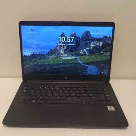Kannettava tietokone Hp laptop 14, CF2423NO, Intel core i3 2.1Ghz, 4Gt RAM, Win11, laturi 