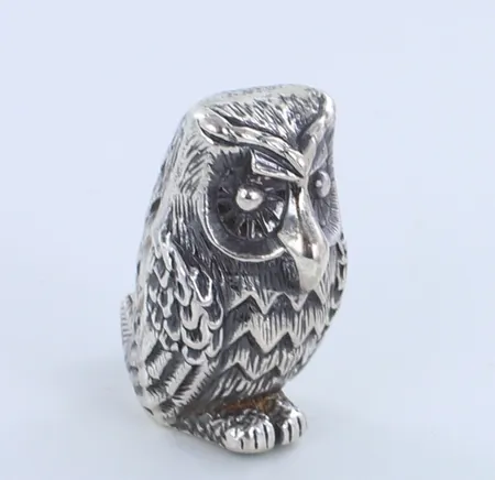 Hopeinen pöllöfiguuri, korkeus 31mm, 925,  Paino: 24,6 g