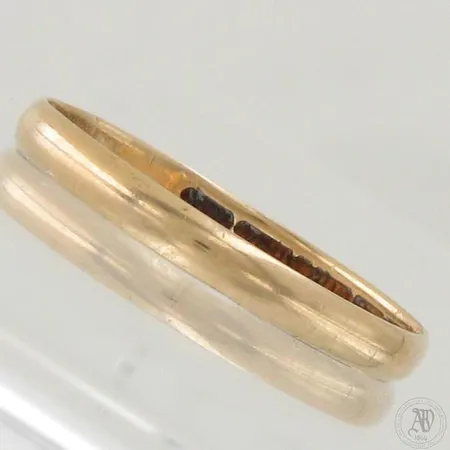 Viallinen sormus, 750,  Paino: 1,9 g