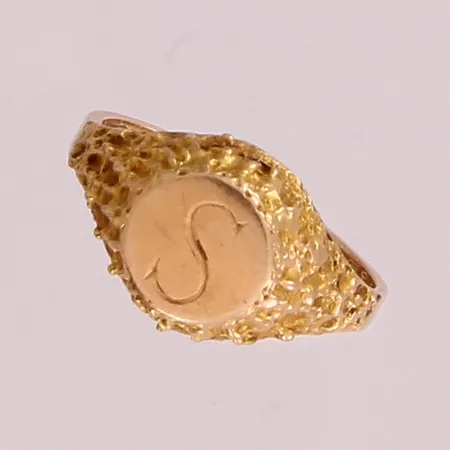 Kantasormus, kaiverrettu, koko 16, 585,  Paino: 3,3 g