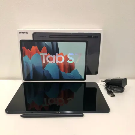 Tabletti Samsung, Galaxy tab S7,(128gb) musta, laturi, laatikko, ostokuitti 23.10.2021, uuden veroinen