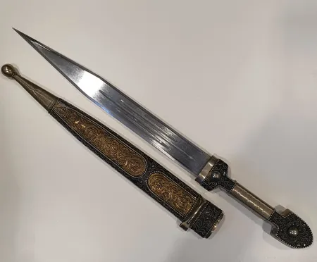 Koristetikari, pituus44,5cm, terän pituus 29cm