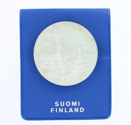 Juhlaraha, Itsenäinen Suomi 60 vuotta, nimellisarvo 10mk, 1917-1977, 500, Paino: 24,1 g