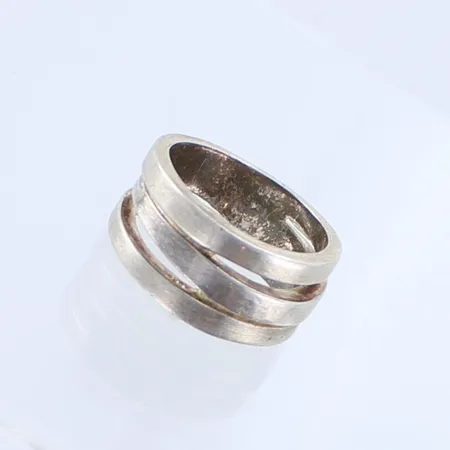 Sormus, leveys 8-9,3mm, 925,  Paino: 6,6 g