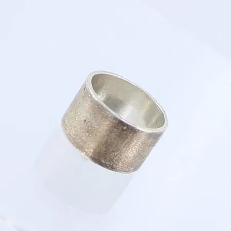 Sileä sormus, leveys 9,6mm, koko 14¼, 925,  Paino: 4,3 g