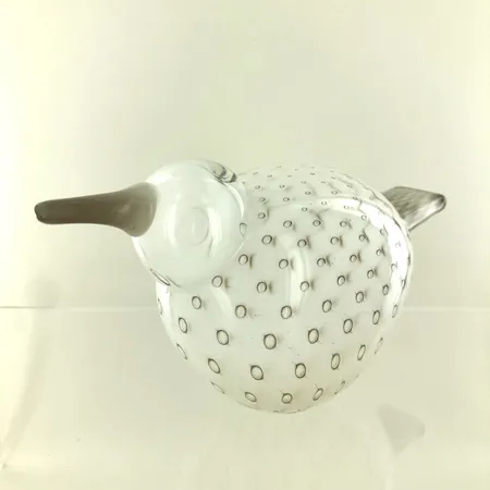 Lasilintu, vuosilintu 2009, Raakel, design Oiva Toikka, Nuutajärvi, signeerattu Oiva Toikka Nuutajärvi 2009. 