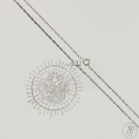 Kaulakoru, Aurinko-riipus, design Tapio Wirkkala, ketjun pituus 45cm, riipuksen korkeus 35mm, 830,  Paino: 12,3 g