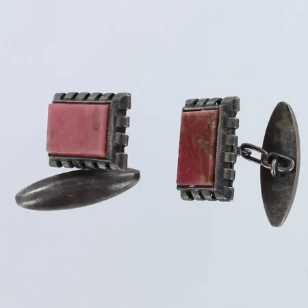 Kalvosinnapit kivillä, korkeus 16mm, 875br hopea,  Paino: 9,1 g