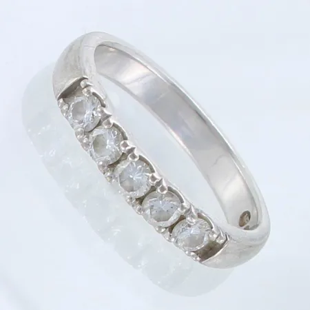 Timanttisormus 5xn.0.08ct, koko 16¾, käytön jälkiä, 750 valkokulta,  Paino: 4,2 g