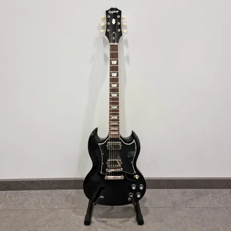 Sähkökitara, Epiphone Gibson SG, pehmeä kantolaukku, made in china Ei lähetetä