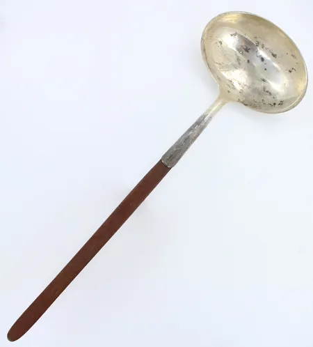 Soppakauha puu varrella, pituus 280mm, tekijäleima OMN, 813br,   Paino: 56,9 g Lähetetään postipakettina.