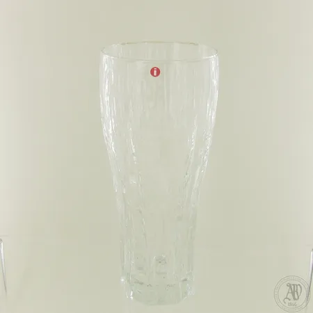 Maljakko, Vellamo, Iittala, design Valto Kokko, korkeus 215mm. 