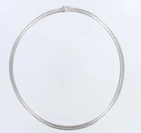 Kaulaketju, pituus 43cm, 585 valkokulta,  Paino: 24,4 g